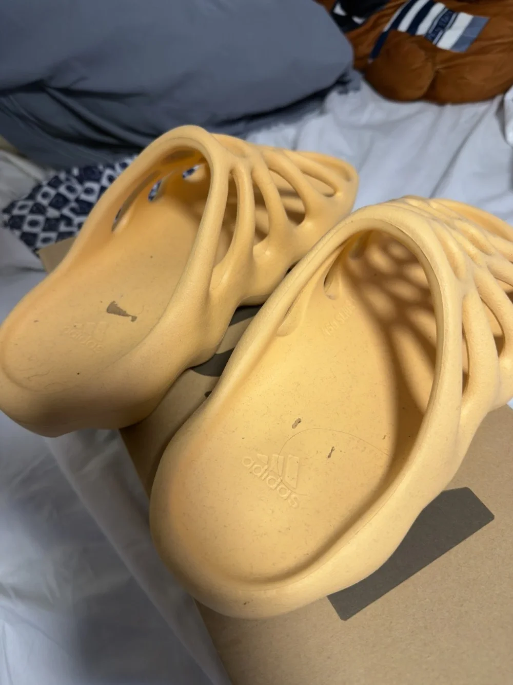 Yeezy Slide 450 USED Mens Size 10